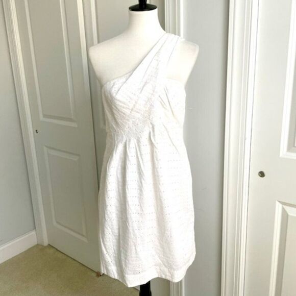 NWT BCBG MaxAzria White Eyelet One Shoulder Dress Size 12 - Picture 1 of 5
